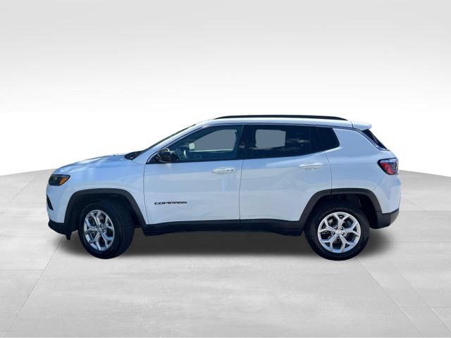 Used 2024 Jeep Compass Latitude AWD/4WD image 6