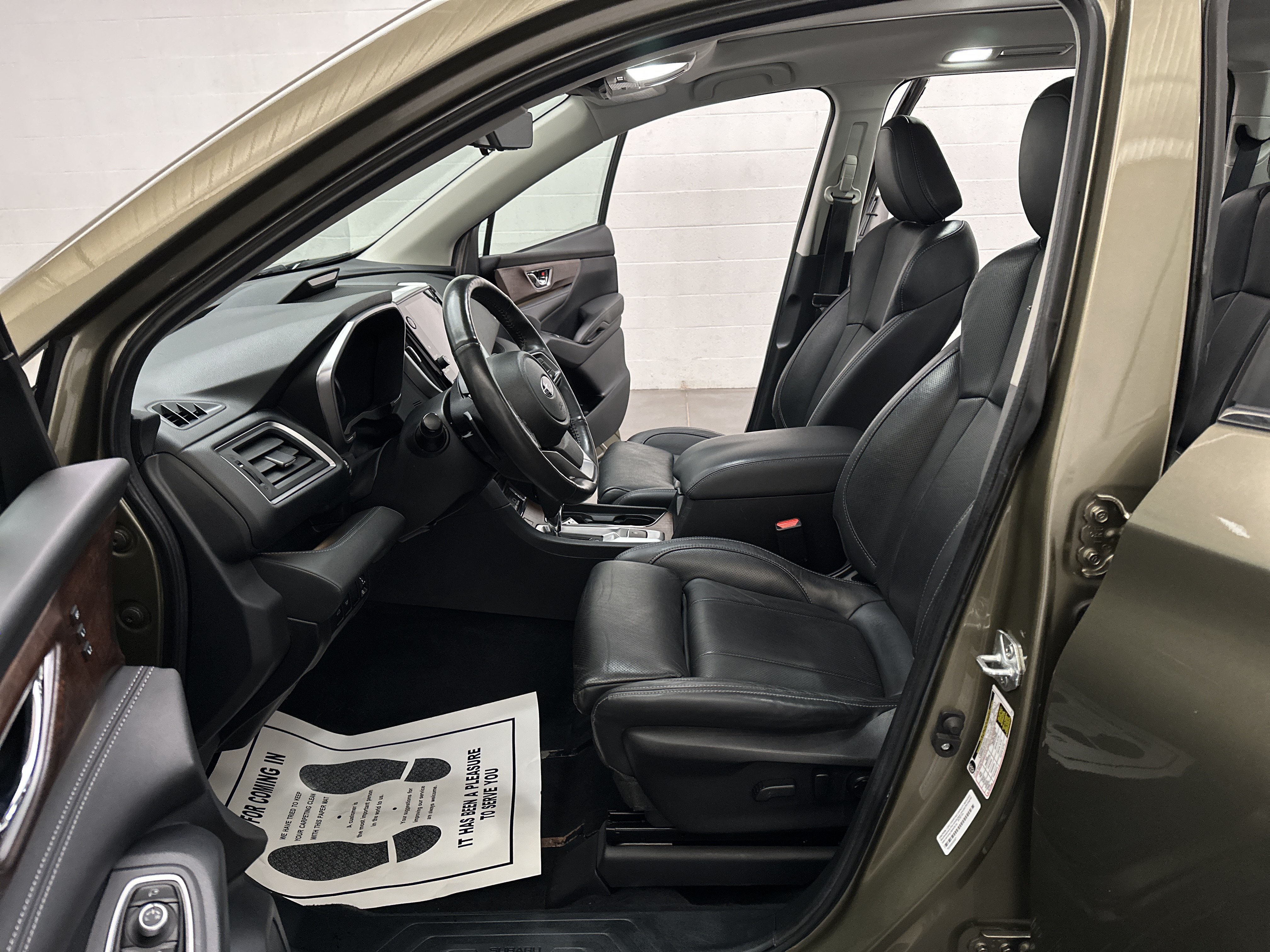 Used 2023 Subaru Ascent Touring AWD/4WD image 18
