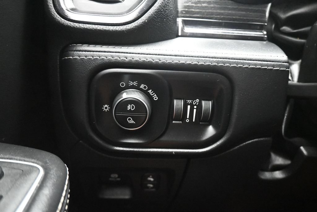 Used 2022 RAM 1500 Limited AWD/4WD image 26