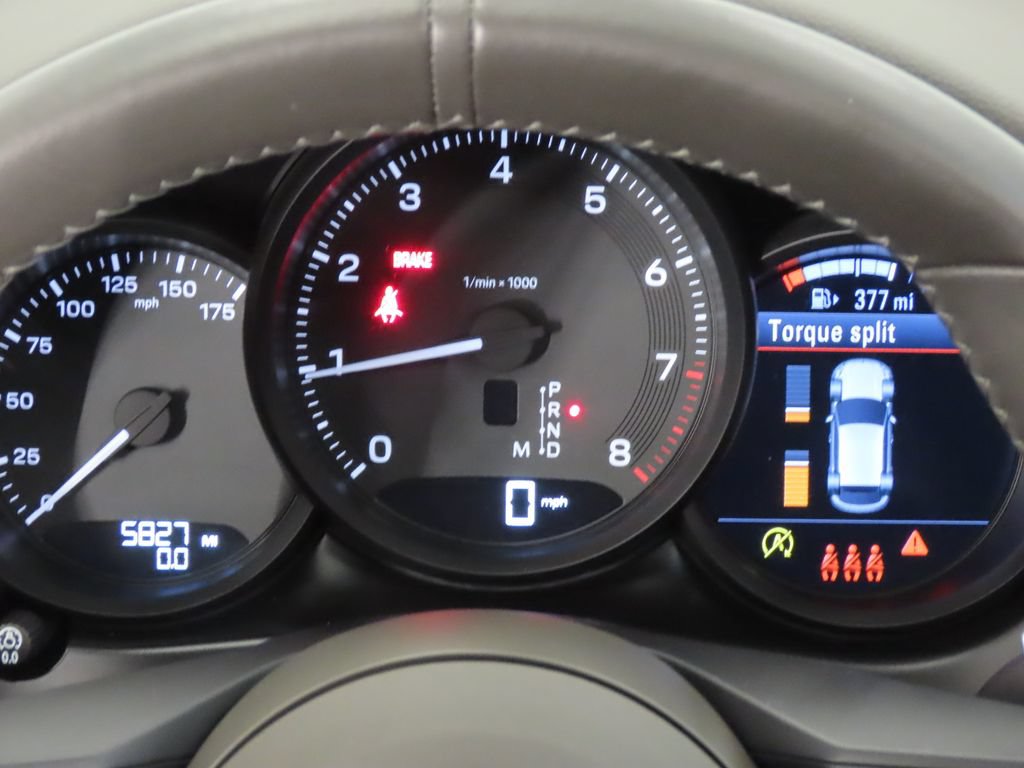 Certified 2026 Porsche Macan AWD/4WD image 17