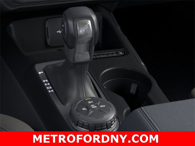 New 2025 Ford Bronco Outer Banks image 17