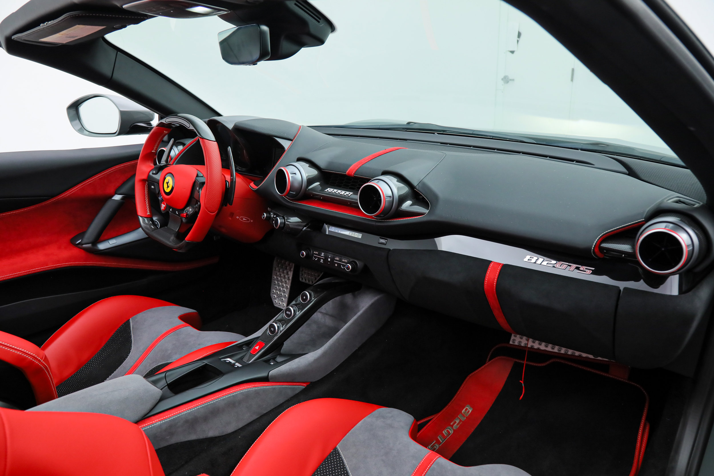 Certified 2022 Ferrari 812 GTS RWD image 27