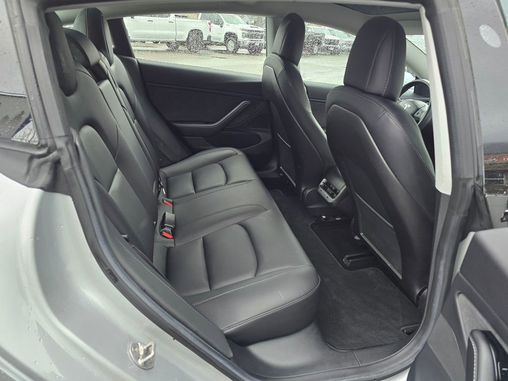 Used 2018 Tesla Model 3 Long Range image 12