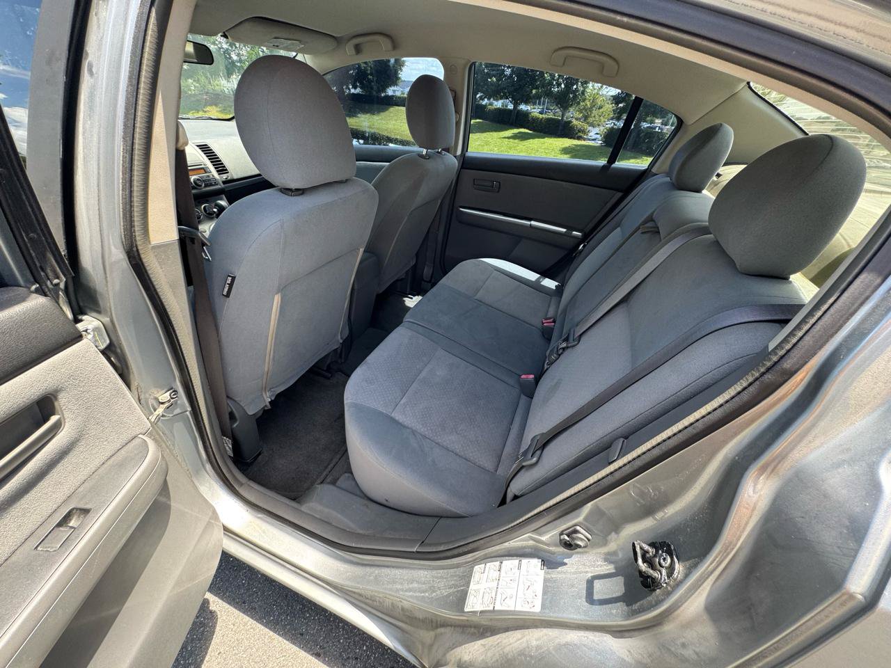 Used 2009 Nissan Sentra 2.0 FE+ FWD image 9