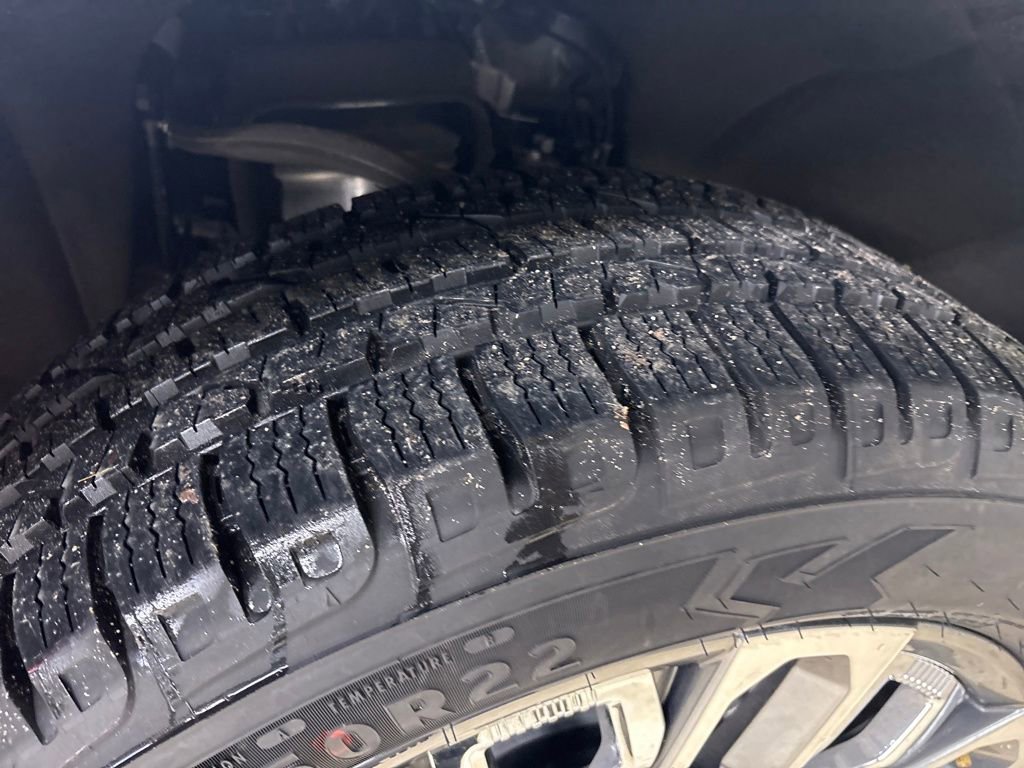 Certified 2024 GMC Yukon XL Denali Ultimate AWD/4WD image 12