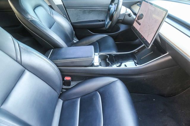 Used 2018 Tesla Model 3 Long Range image 19