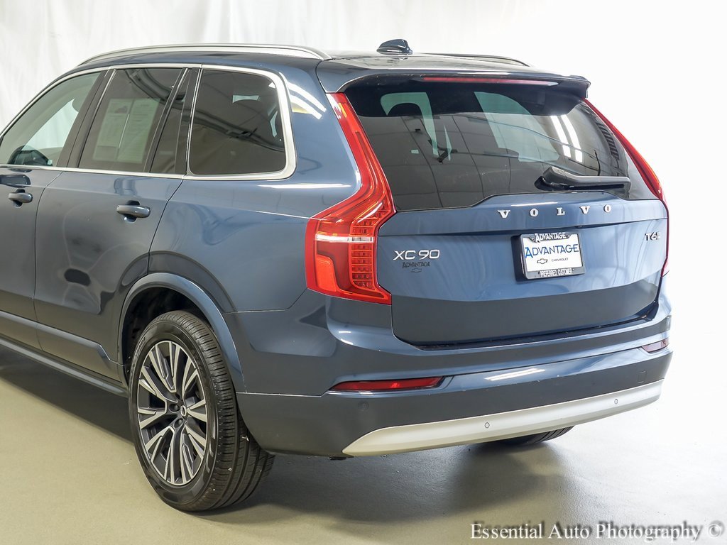 Used 2022 Volvo XC90 T6 Momentum w/ Protection Package image 7