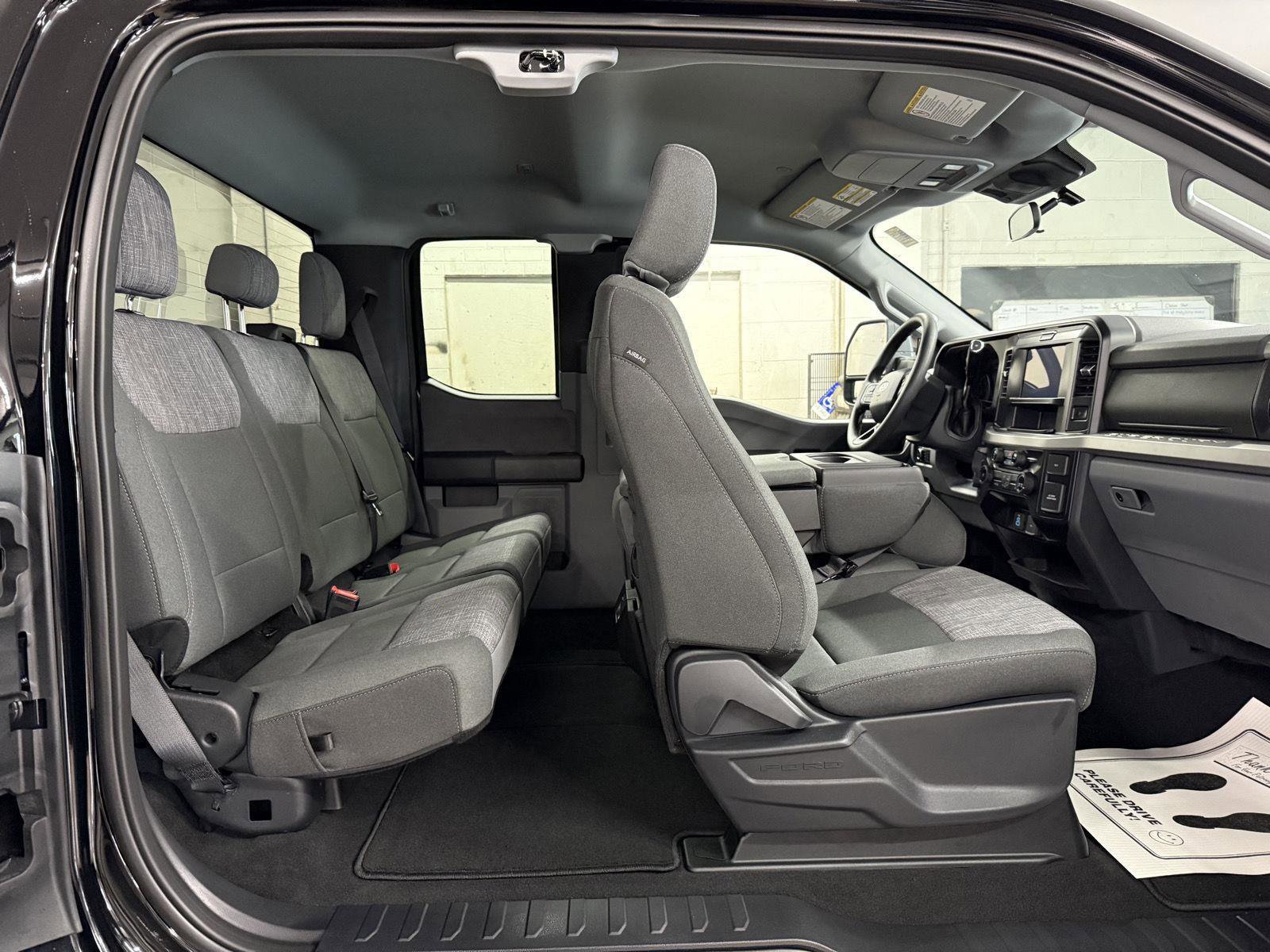 New 2026 Ford F350 XLT w/ FX4 Off-Road Package image 24