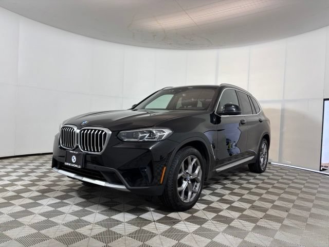 Used 2023 BMW X3 xDrive30i AWD/4WD image 3