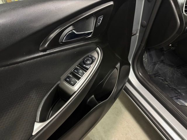 Certified 2024 Chevrolet Malibu LT image 9