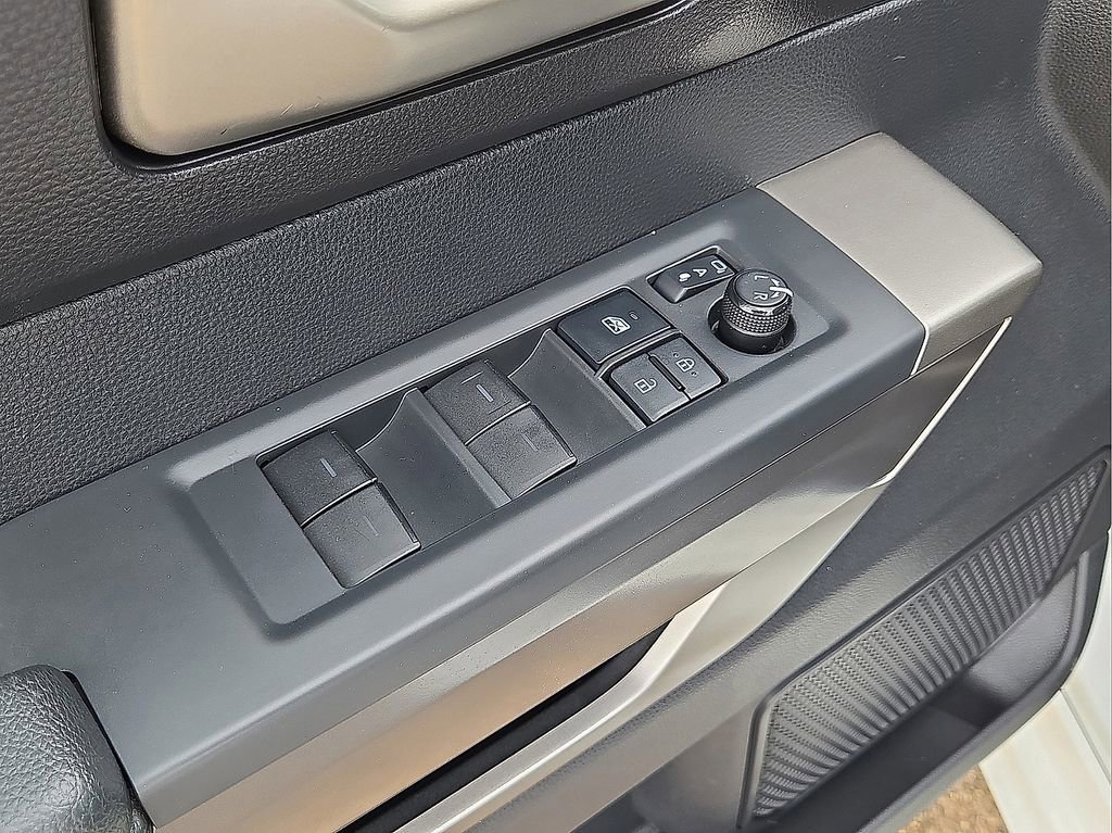 Used 2022 Toyota Tundra SR5 w/ SR5 Convenience Package image 21