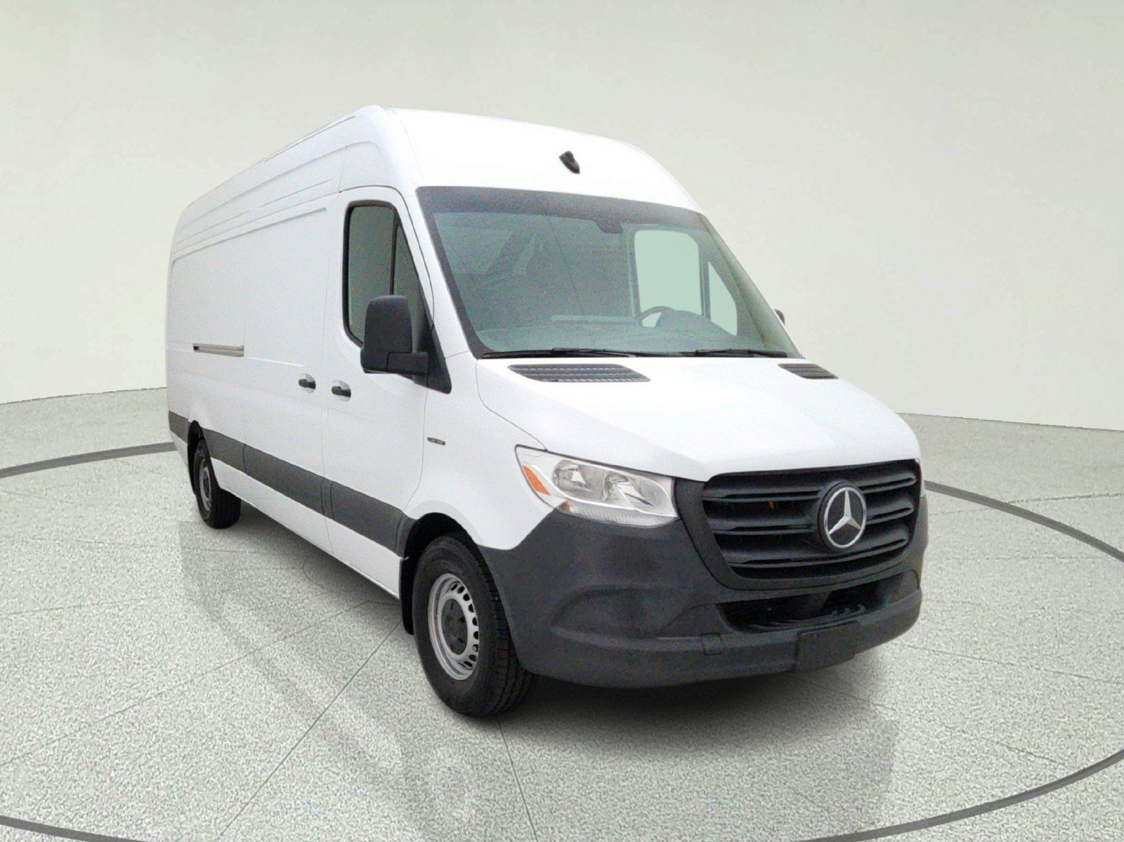 Used 2024 Mercedes-Benz eSprinter 170 Cargo image 4