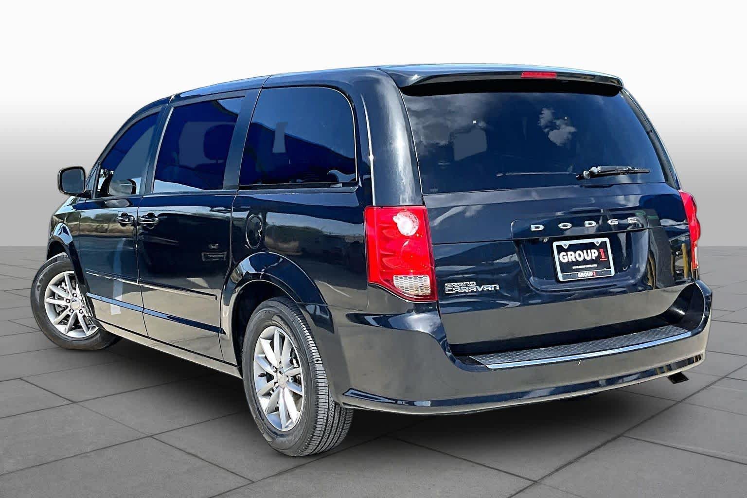 Used 2015 Dodge Grand Caravan SE FWD image 12