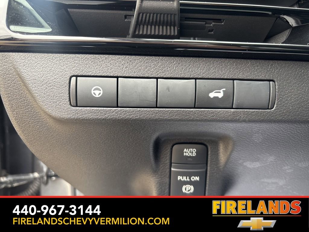 Used 2025 Nissan Murano SV image 17