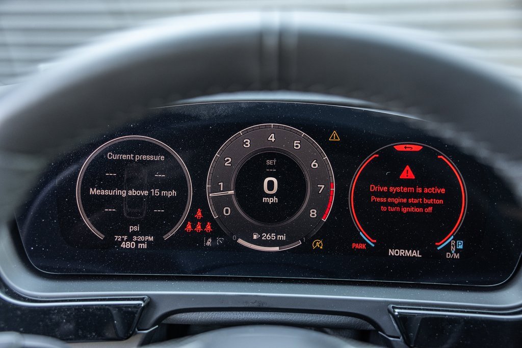 Certified 2025 Porsche Cayenne GTS image 23