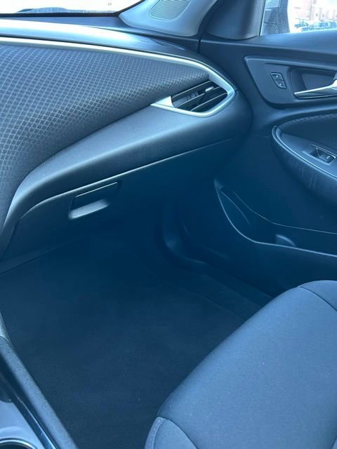 Used 2024 Chevrolet Malibu LT image 15