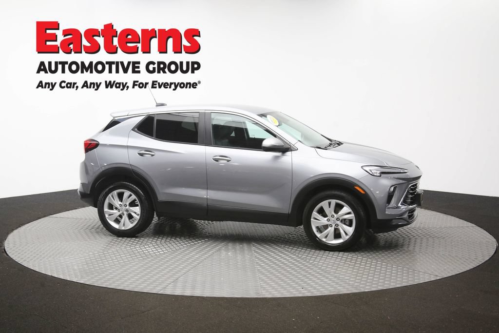 Used 2024 Buick Encore GX Preferred FWD image 44