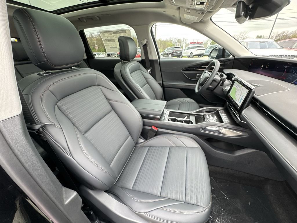 New 2026 Lincoln Nautilus Reserve w/ Jet Appearance Package AWD/4WD image 25