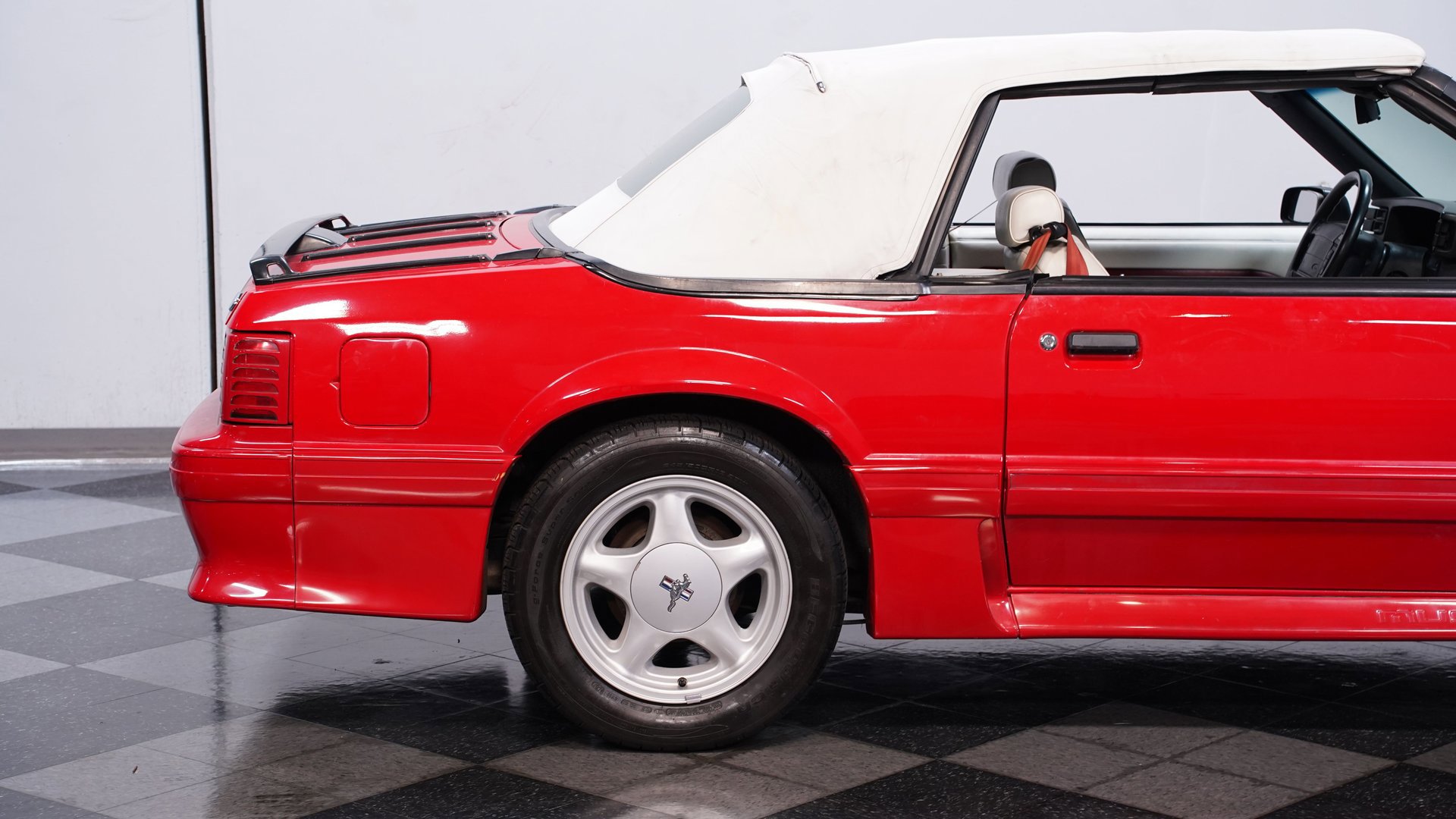Used 1990 Ford Mustang GT image 26