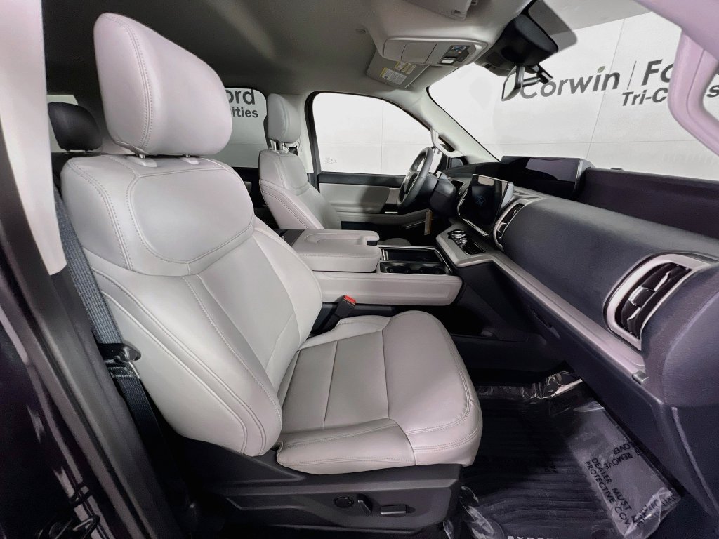 New 2027 Ford Expedition Active AWD/4WD image 17