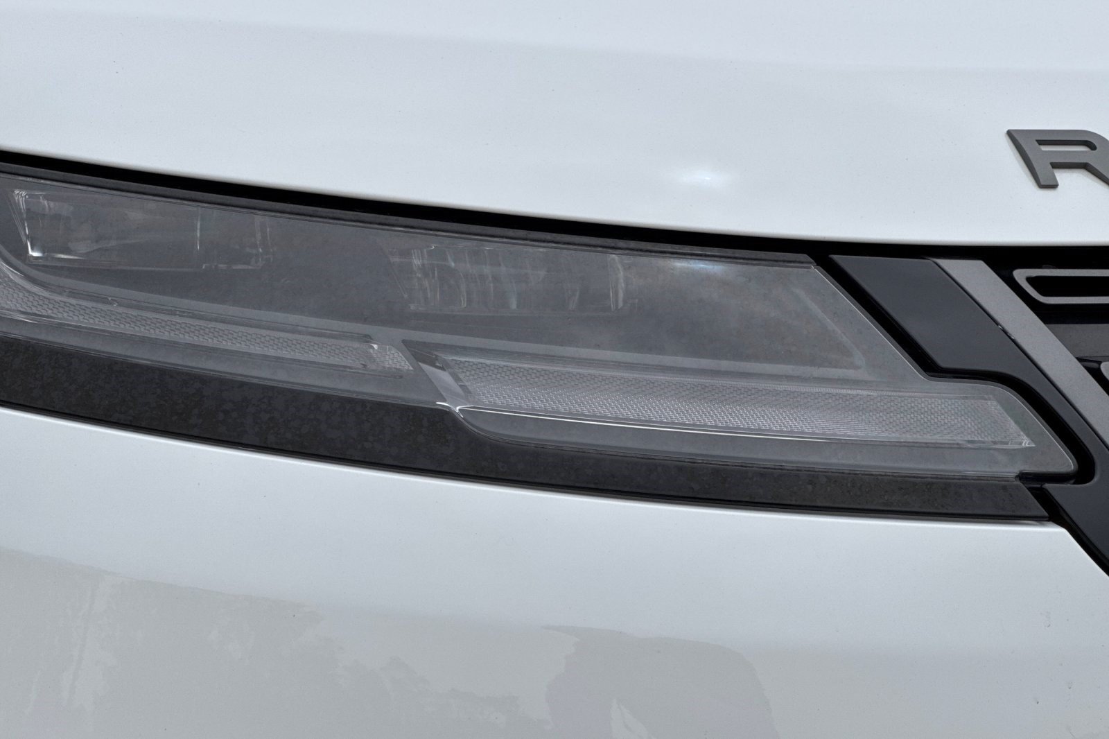 Used 2024 Land Rover Range Rover Evoque S AWD/4WD image 10