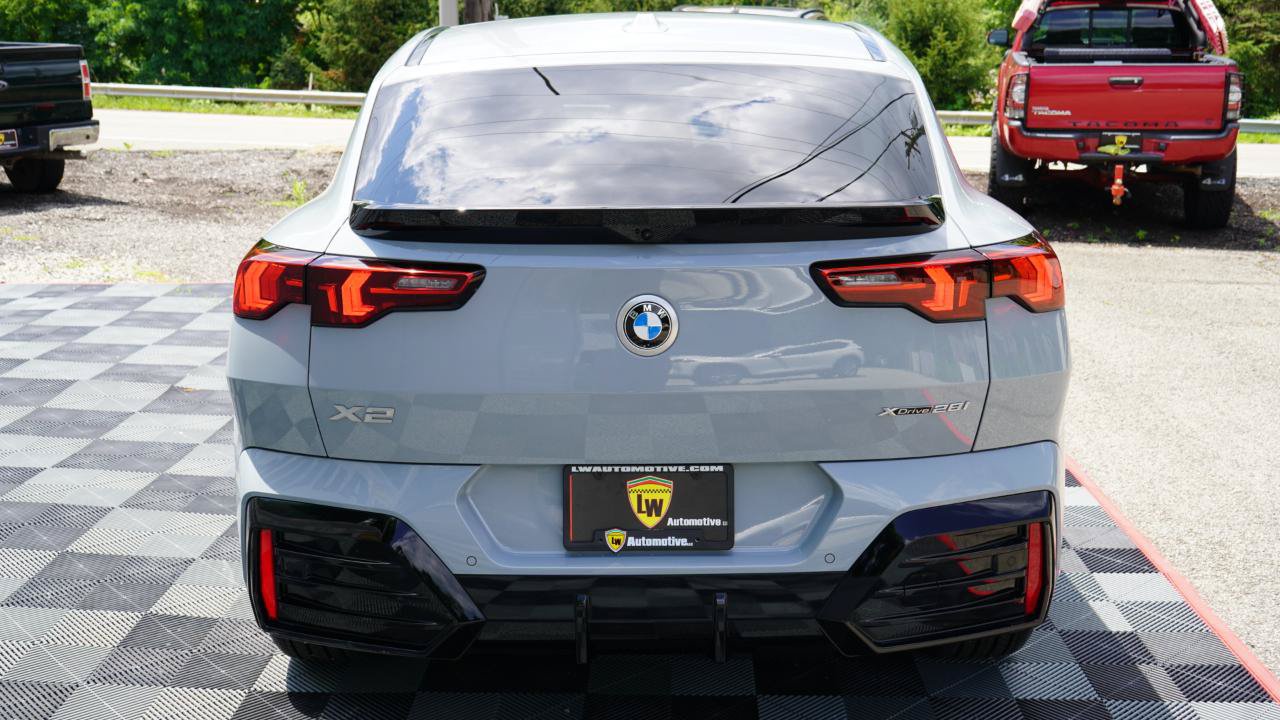 Used 2026 BMW X2 xDrive28i AWD/4WD image 10