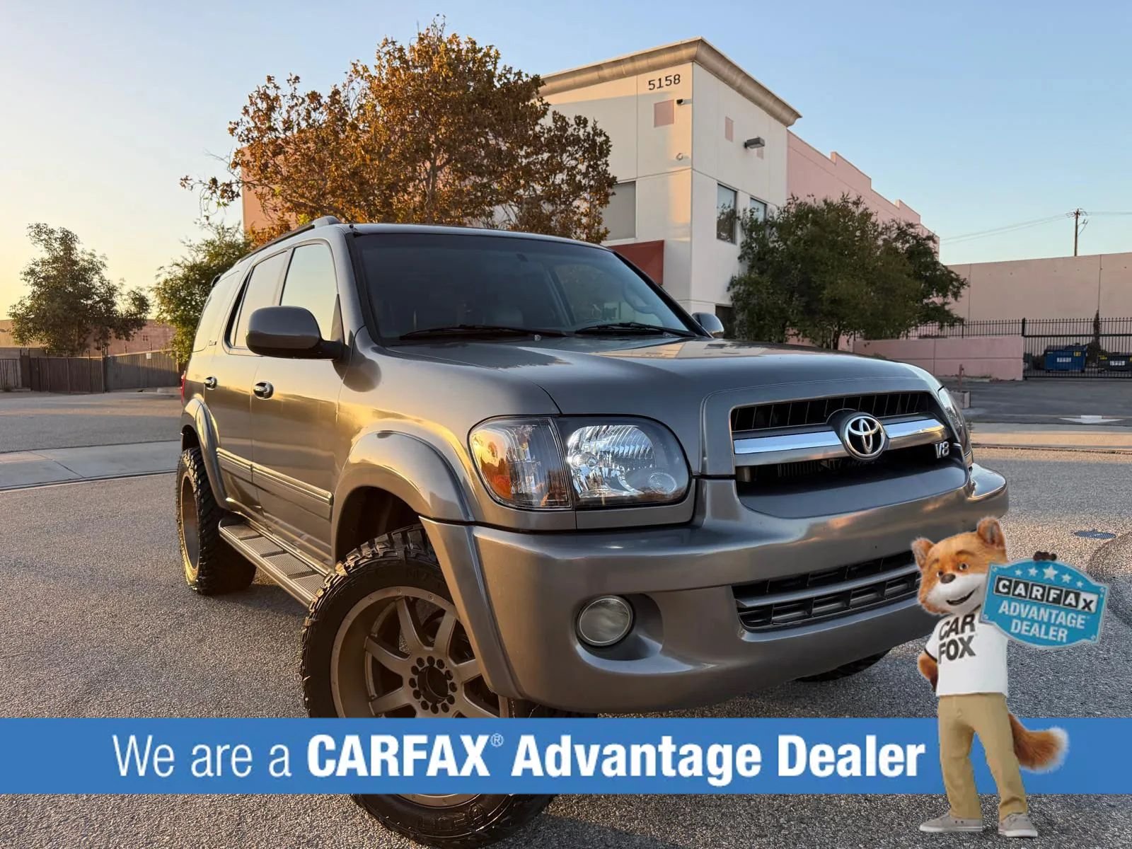 Used 2005 Toyota Sequoia Limited RWD image 2