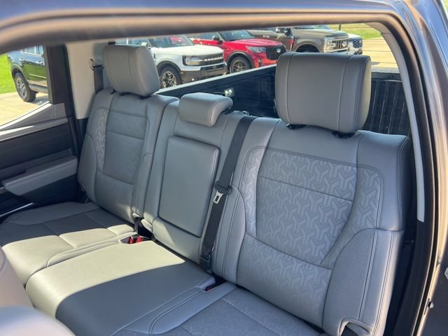 Used 2022 Toyota Tundra Limited w/ Power Package RWD image 13