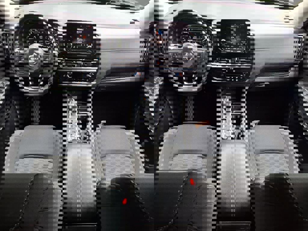 Used 2024 Nissan Pathfinder SV image 10