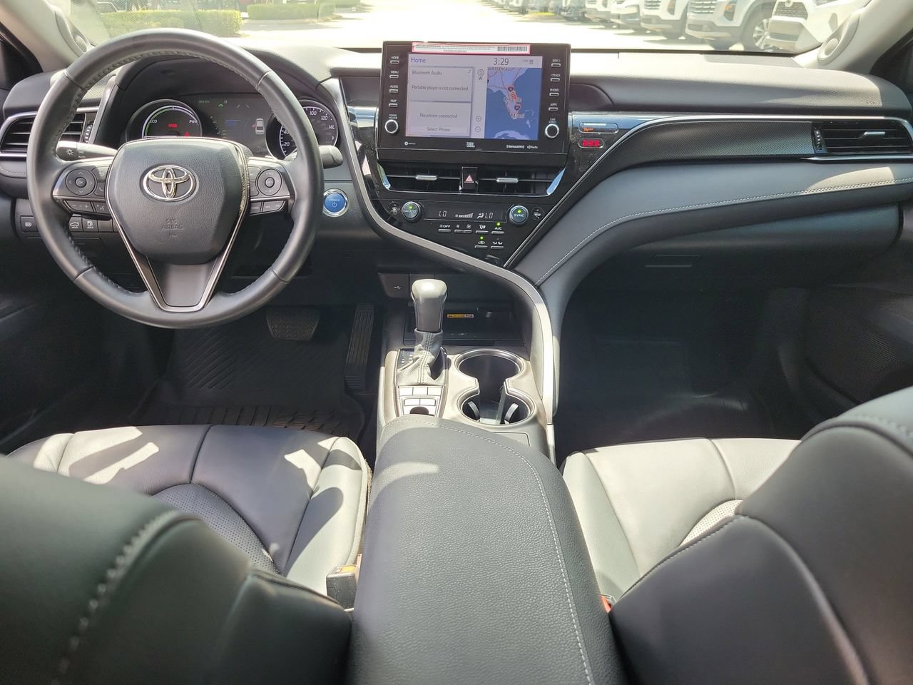 Used 2024 Toyota Camry XSE w/ Navigation Package FWD image 12