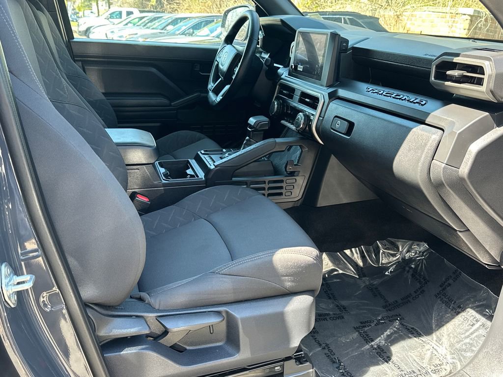 Used 2024 Toyota Tacoma SR image 9