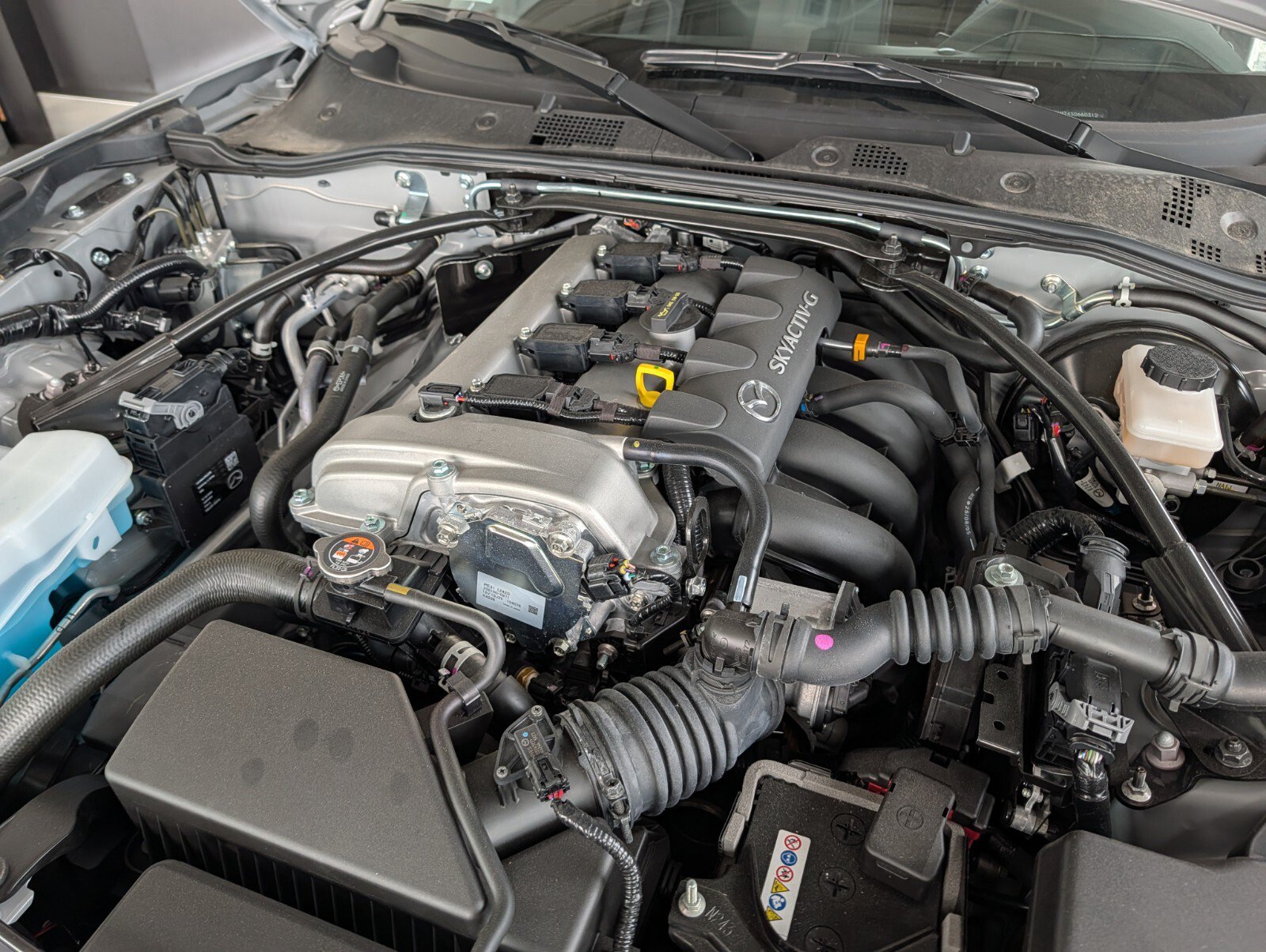 Certified 2025 MAZDA MX-5 Miata RF Grand Touring w/ Weather Package RWD image 23