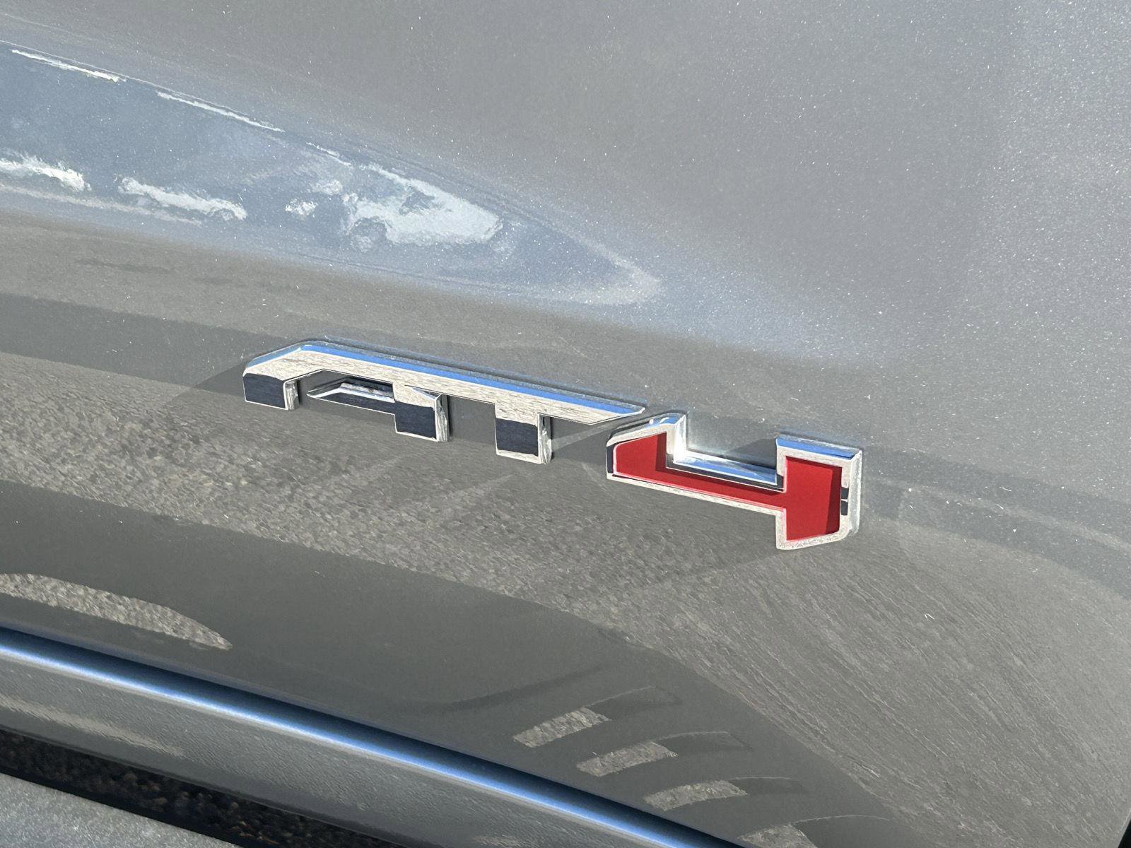 Used 2025 GMC Sierra 1500 AT4 w/ AT4 Premium Package image 12