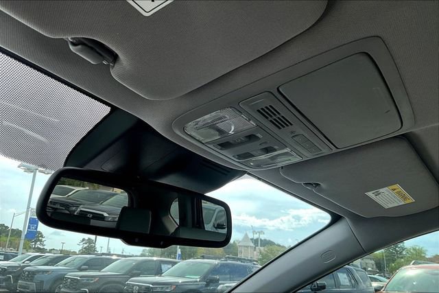 Used 2022 Honda CR-V Touring image 24