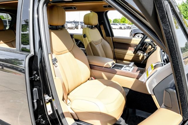 New 2027 Land Rover Range Rover Long Wheelbase SE AWD/4WD image 42