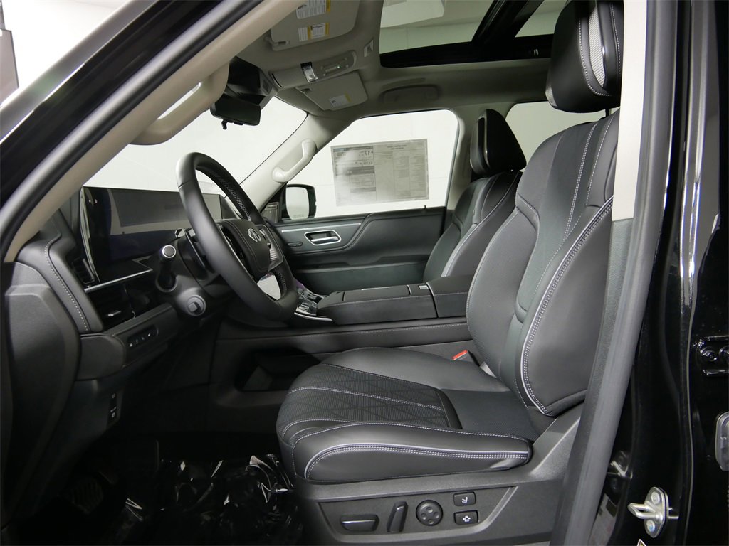 New 2025 INFINITI QX80 Sensory image 11
