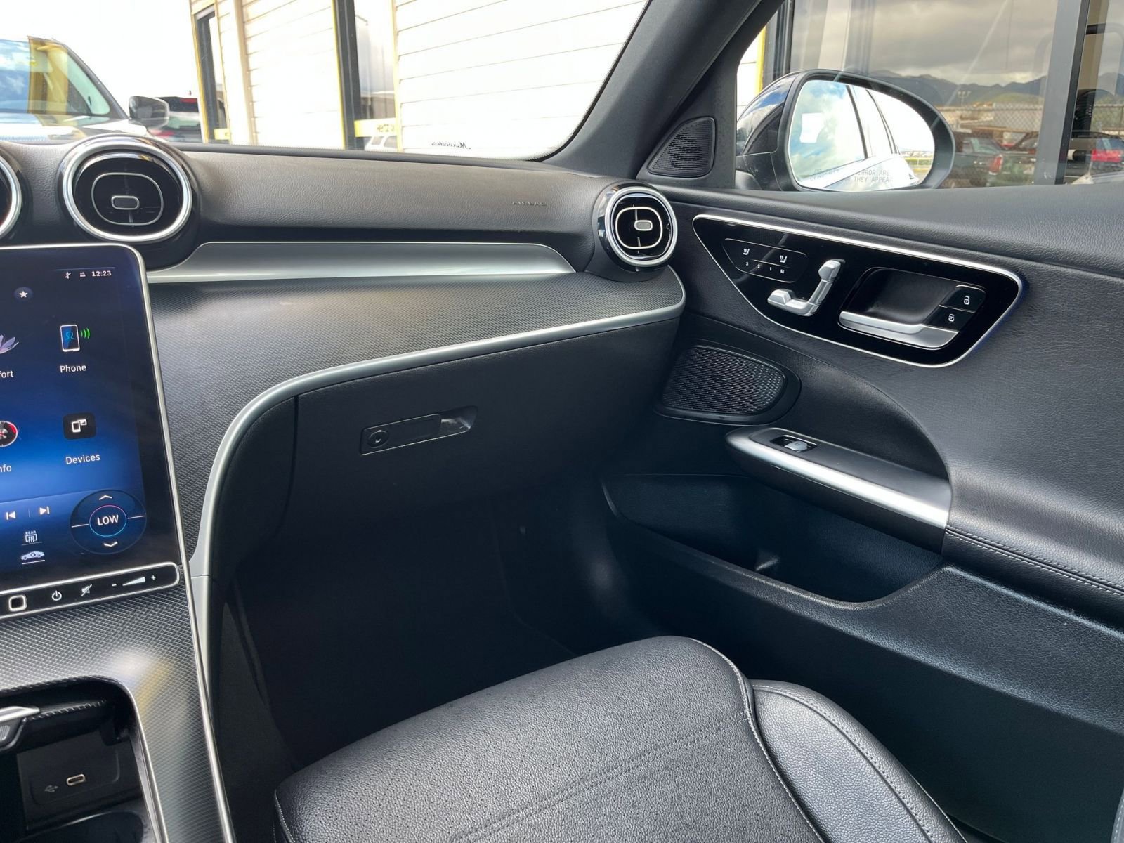 Used 2024 Mercedes-Benz C 300 4MATIC Sedan image 35