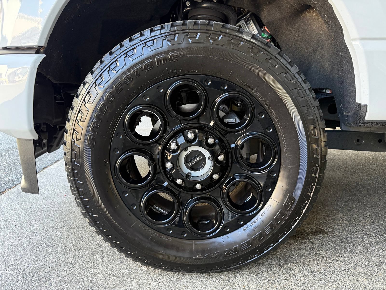 Used 2026 Ford F350 Lariat w/ Black Appearance Package AWD/4WD image 20