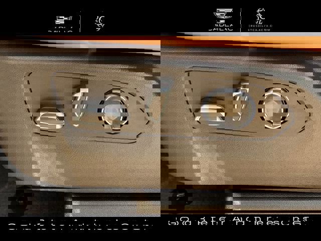 Certified 2025 Cadillac Escalade Premium Luxury w/ LPO, Floor Liner Package image 27