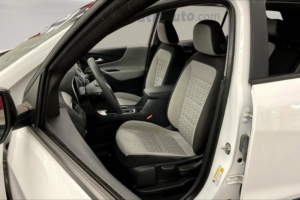 Used 2022 Chevrolet Equinox LS image 28