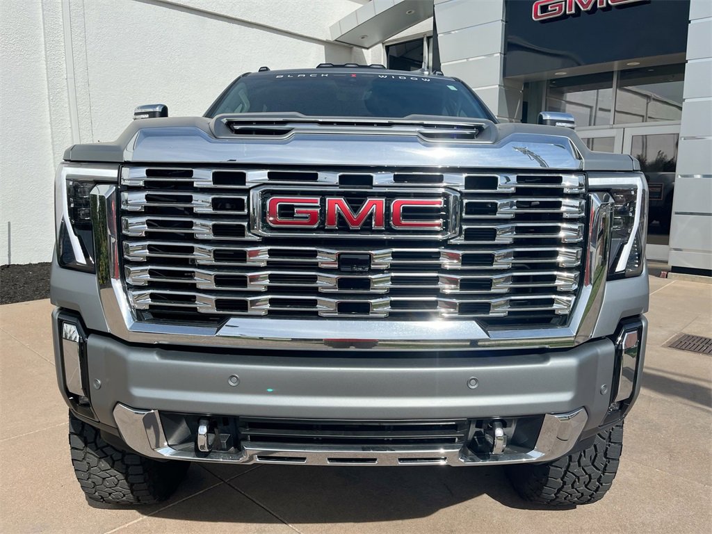 New 2025 GMC Sierra 2500 Denali w/ Denali Reserve Package image 2