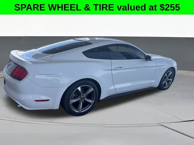 Used 2017 Ford Mustang EcoBoost image 4