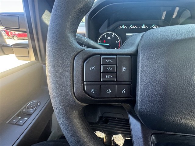 New 2025 Ford F550 4x4 Regular Cab Super Duty image 19