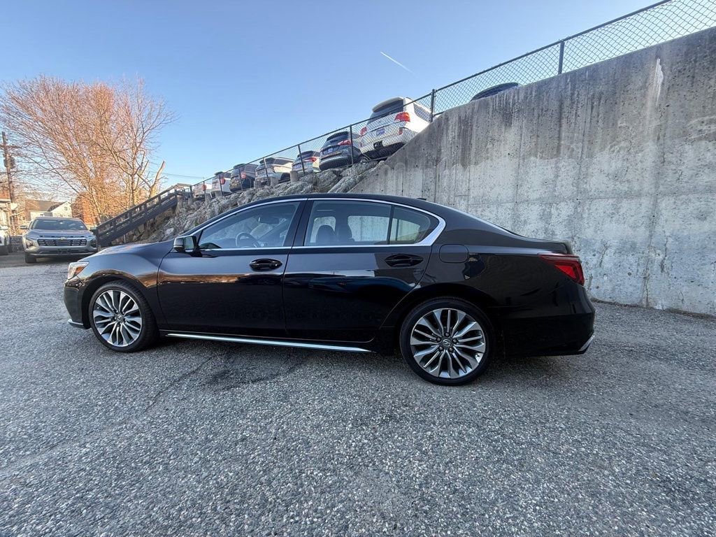 Used 2018 Acura RLX w/ Technology Package image 2