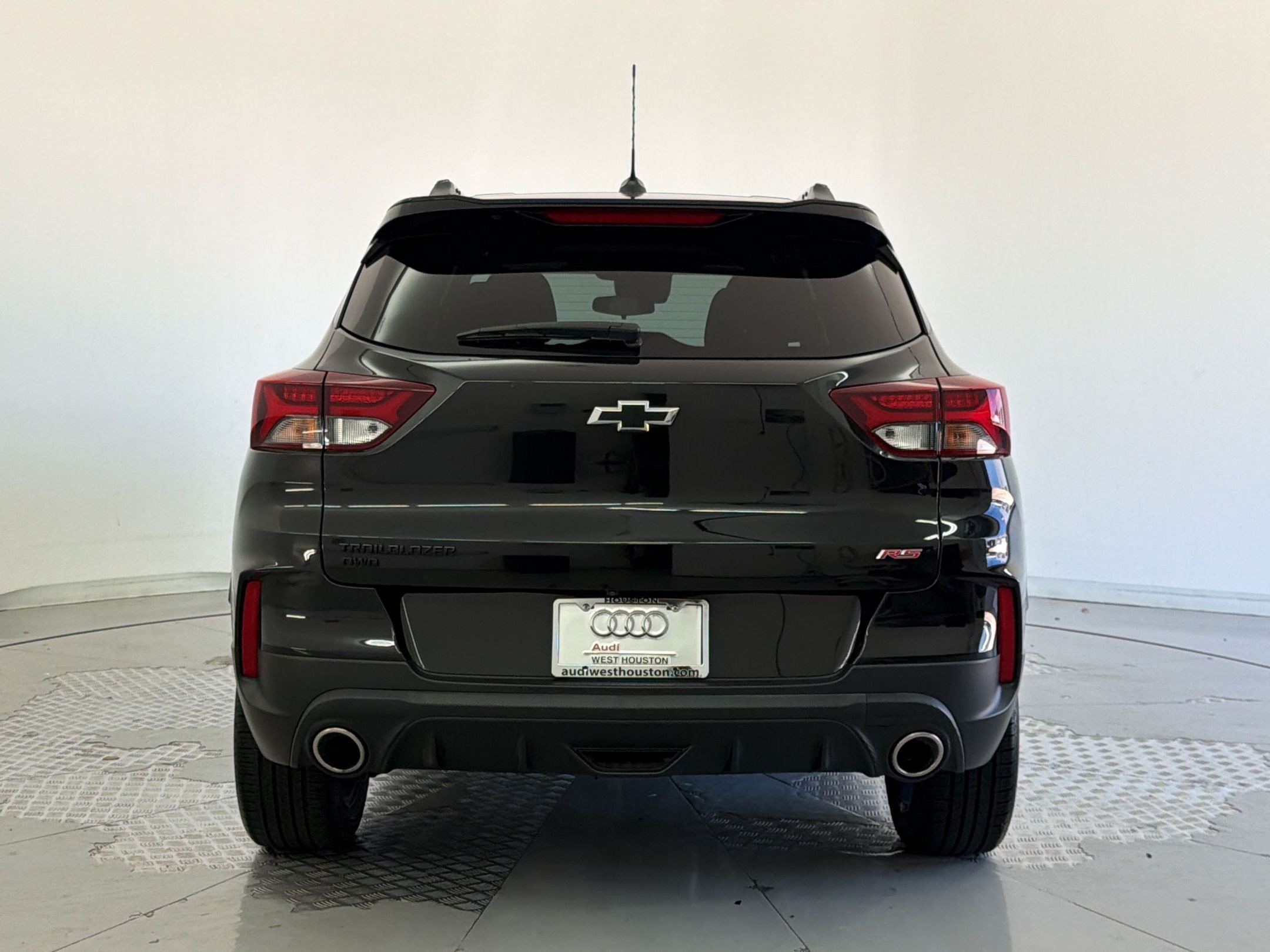 Used 2023 Chevrolet TrailBlazer RS AWD/4WD image 10