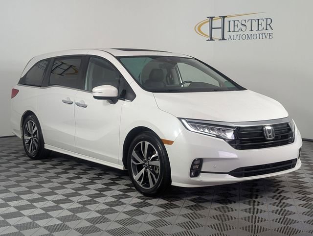 Used 2023 Honda Odyssey Touring image 2