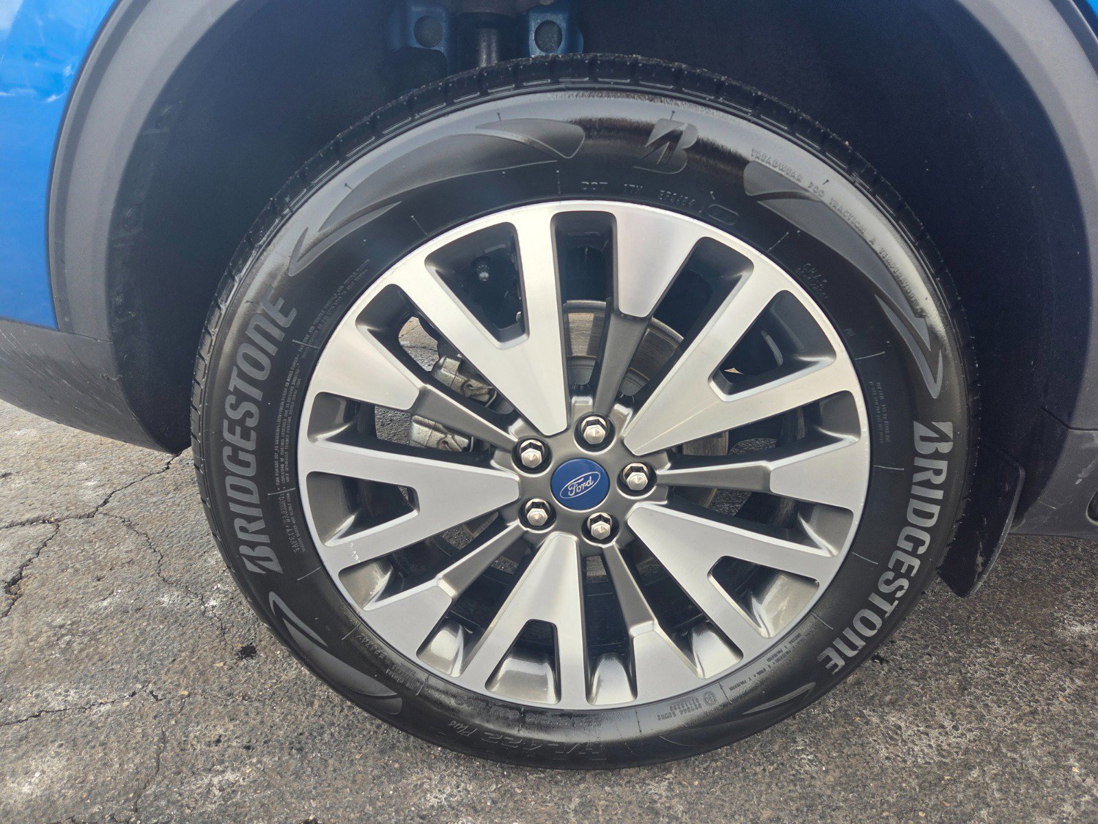 Used 2020 Ford Escape Titanium image 21