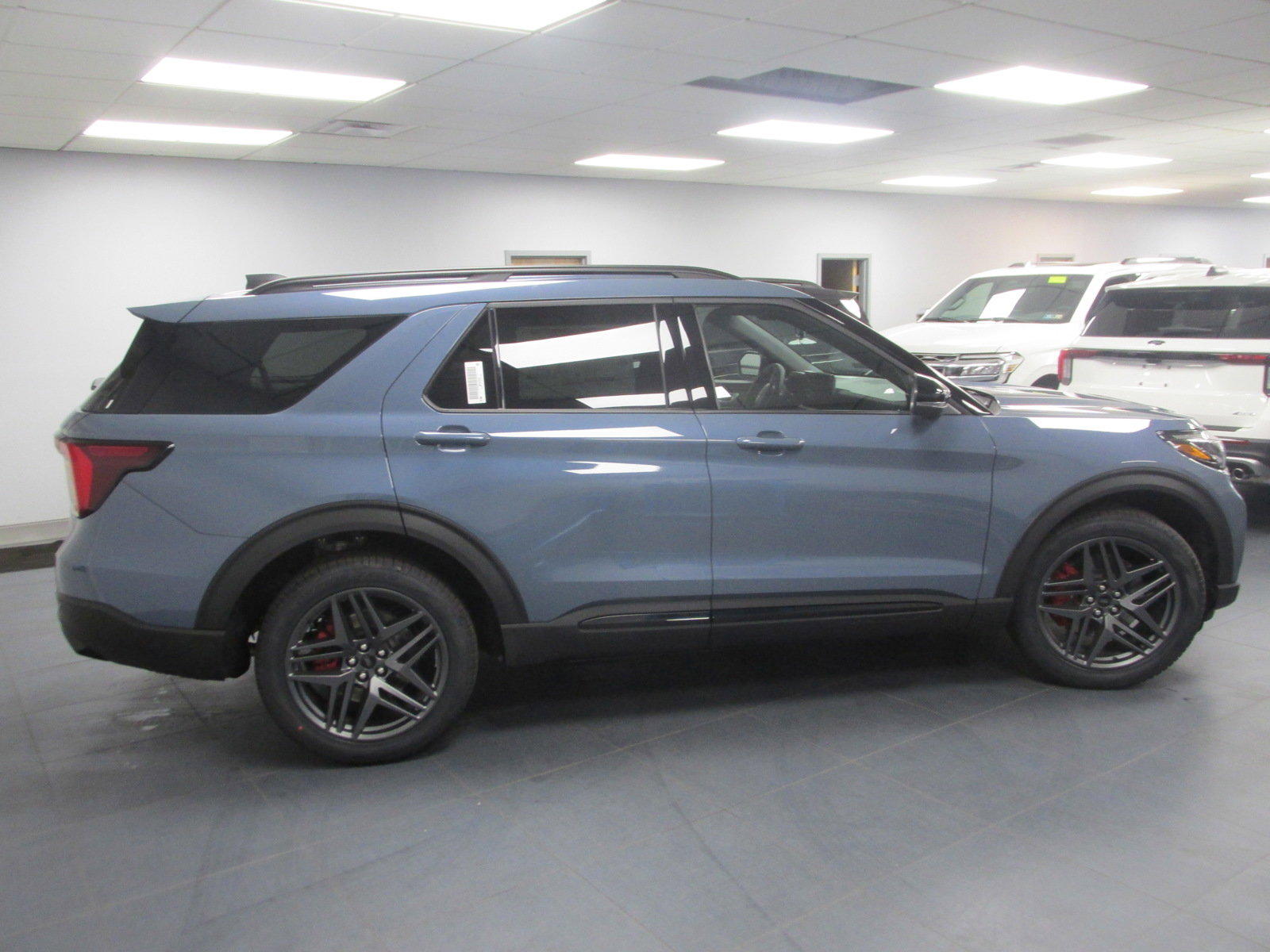 New 2025 Ford Explorer ST w/ Sun And Sound Package image 4