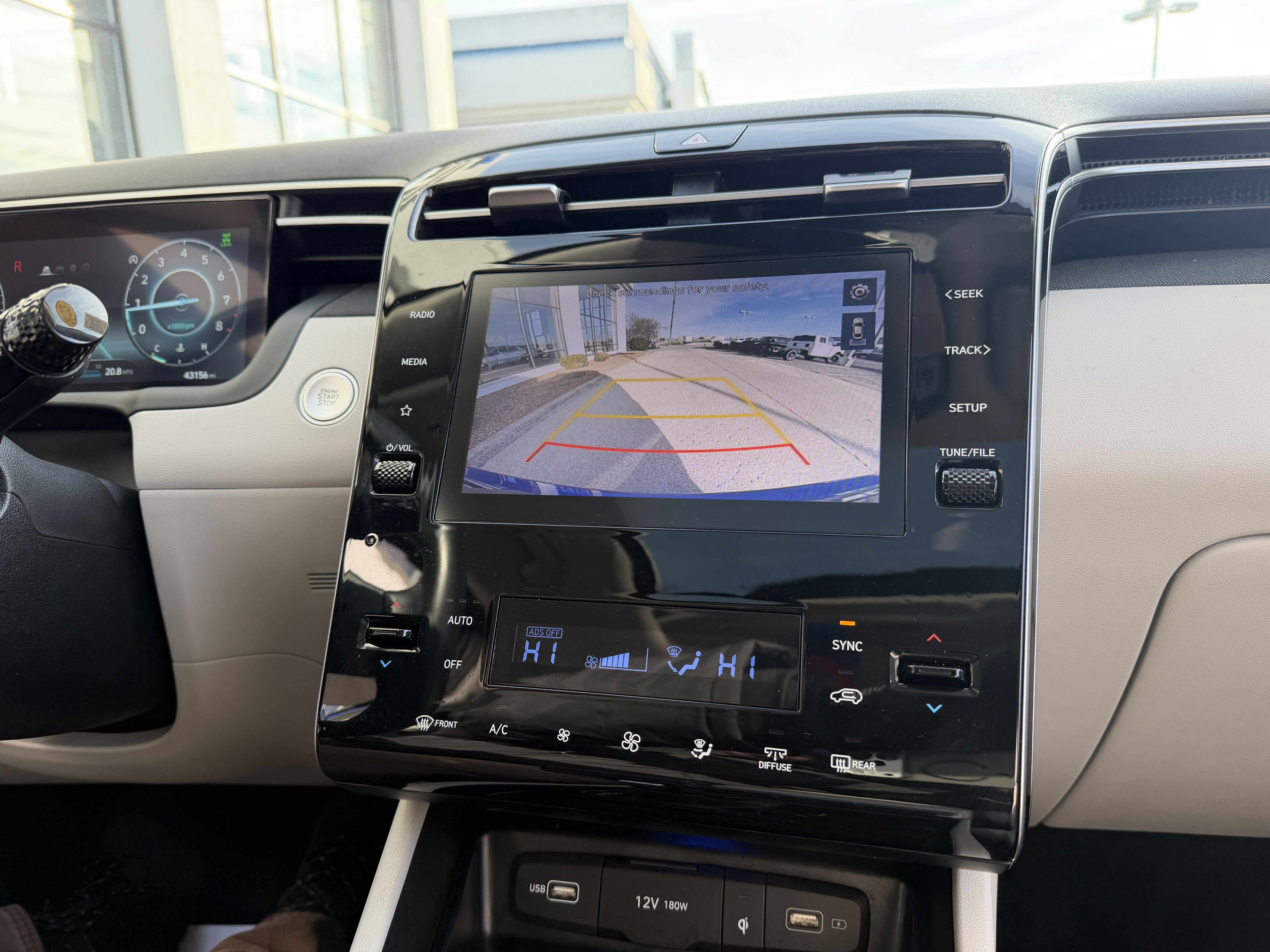 Used 2023 Hyundai Tucson SEL w/ Convenience Package image 38