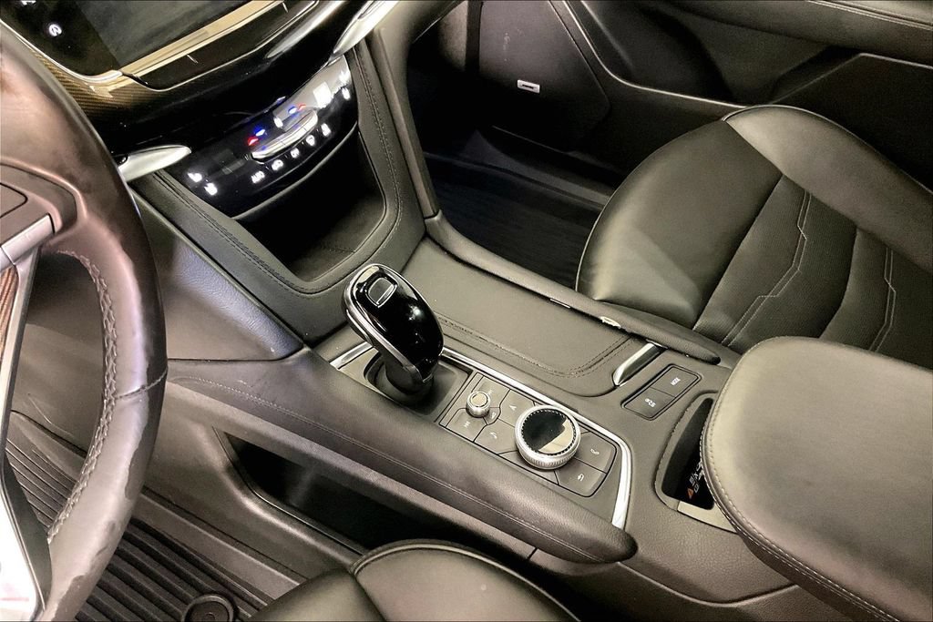 Used 2024 Cadillac XT6 Sport w/ Platinum Package AWD/4WD image 16